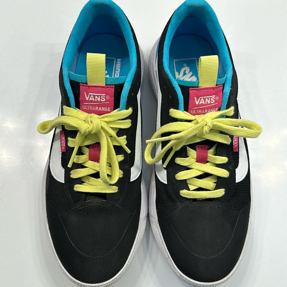 Vans Ultrarange sneakers size W9
